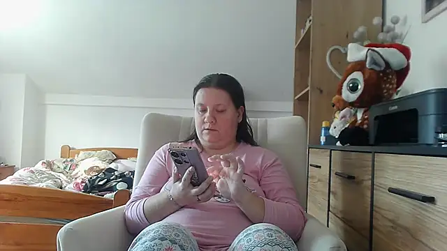 Snapshot of ReifeVenna chatting on 01/10/26, 08:16 ReifeVenna online show from 01/10/26, 08:16