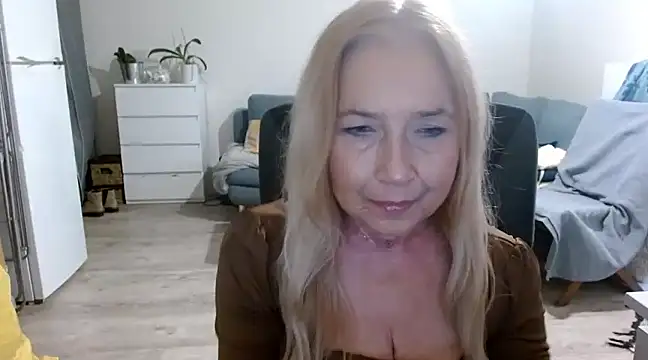 sofia xkiss online show from 01/14/25, 07:48