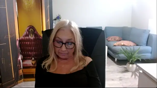 sofia xkiss online show from 09/18/25, 02:19