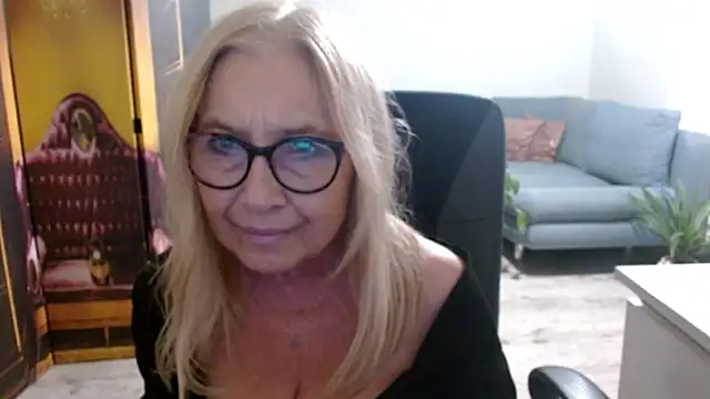 sofia xkiss online show from 10/26/25, 02:45