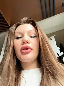 Snapshot of justmila chatting on 12/18/24, 11:34 justmila online show from 12/18/24, 11:34