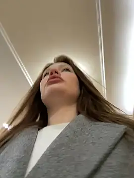 Snapshot of justmila chatting on 12/20/24, 10:27 justmila online show from 12/20/24, 10:27