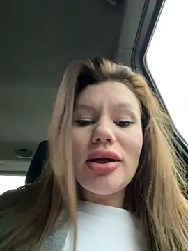 Snapshot of justmila chatting on 12/20/24, 01:33 justmila online show from 12/20/24, 01:33