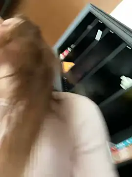 Snapshot of justmila chatting on 12/25/24, 12:05 justmila online show from 12/25/24, 12:05