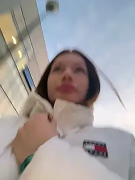 Snapshot of justmila chatting on 12/27/24, 03:26 justmila online show from 12/27/24, 03:26