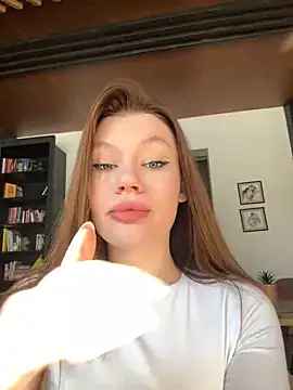 Snapshot of justmila chatting on 12/28/24, 09:42 justmila online show from 12/28/24, 09:42