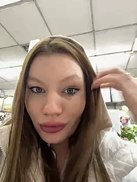 Snapshot of justmila chatting on 12/30/24, 10:53 justmila online show from 12/30/24, 10:53