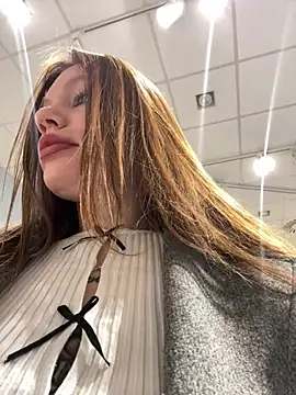 Snapshot of justmila chatting on 01/05/25, 11:37 justmila online show from 01/05/25, 11:37