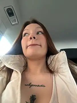 Snapshot of justmila chatting on 01/17/25, 10:22 justmila online show from 01/17/25, 10:22