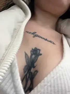 Snapshot of justmila chatting on 01/20/25, 01:53 justmila online show from 01/20/25, 01:53