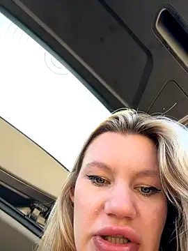 Snapshot of justmila chatting on 09/15/25, 11:10 justmila online show from 09/15/25, 11:10