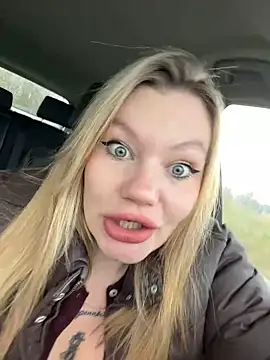 Snapshot of justmila chatting on 11/18/25, 12:20 justmila online show from 11/18/25, 12:20