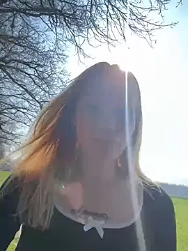 Snapshot of justmila chatting on 03/05/26, 10:55 justmila online show from 03/05/26, 10:55