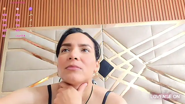 Sluttyandmature online show from 01/23/25, 12:52