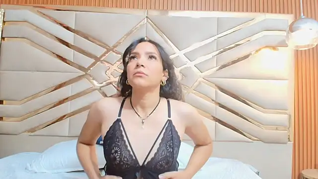 Sluttyandmature online show from 02/12/25, 12:44