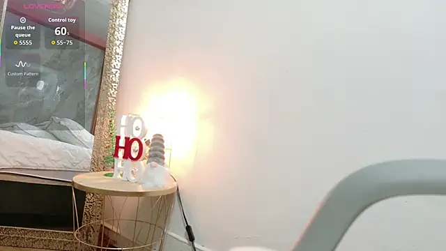 Sluttyandmature online show from 11/19/25, 01:00