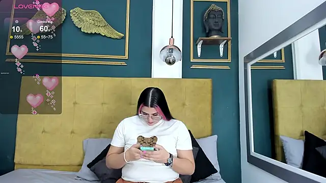 BellaPeers  online show from 02/04/25, 11:38