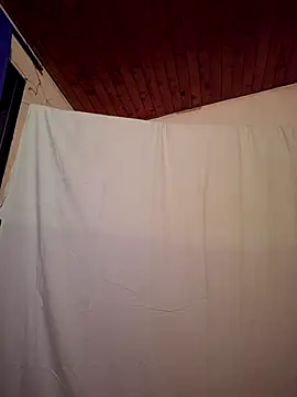 Snapshot of _____sams chatting on 02/06/25, 02:11 sams online show from 02/06/25, 02:11