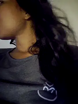 Snapshot of _____sams chatting on 10/15/25, 11:05 sams online show from 10/15/25, 11:05