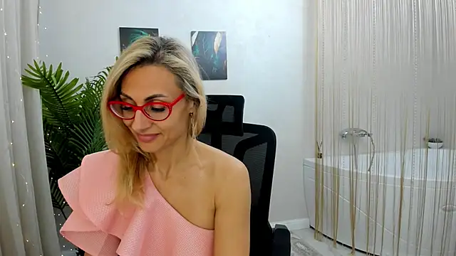 MuseOfStage online show from 03/02/25, 02:32