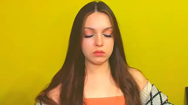 Snapshot of miss_merciless_ chatting on 11/21/25, 04:05 miss merciless online show from 11/21/25, 04:05