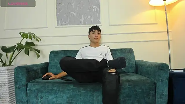 Austin Cardieff online show from 01/07/25, 02:53