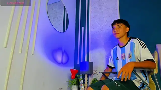 Austin Cardieff online show from 01/23/25, 07:22