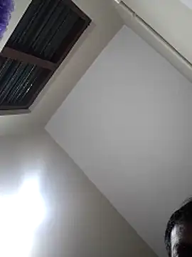 Snapshot of Mrveda66 chatting on 12/20/25, 06:15 Mrveda66 online show from 12/20/25, 06:15