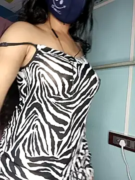 Snapshot of wild_bong_queen chatting on 12/29/24, 02:31 wild bong queen online show from 12/29/24, 02:31