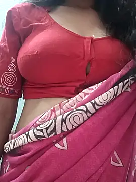 Snapshot of wild_bong_queen chatting on 03/11/25, 11:01 wild bong queen online show from 03/11/25, 11:01