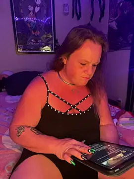 HeatherLynn online show from 02/17/25, 03:47