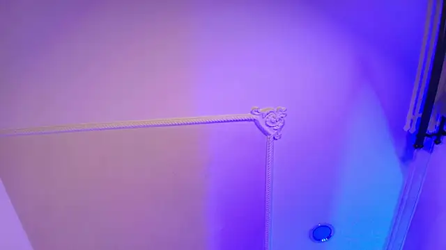 Iamvictoria06 online show from 12/18/25, 08:15