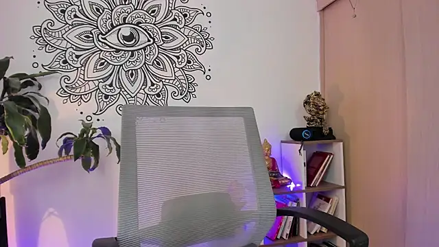 aaroncolombia online show from 12/01/24, 04:29