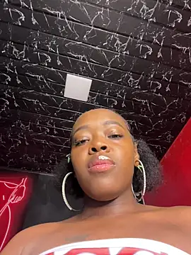 Thyana LS online show from 10/29/25, 01:35