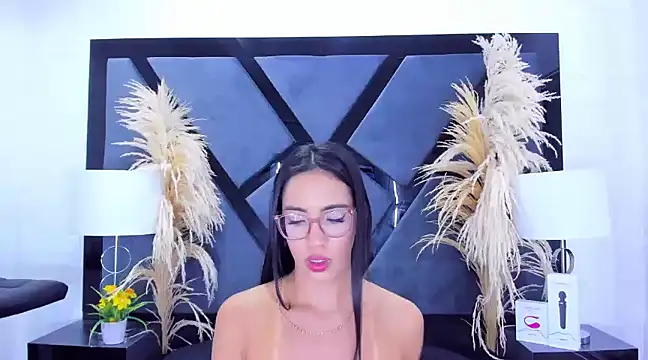 KylieWhite online show from 01/16/25, 09:08