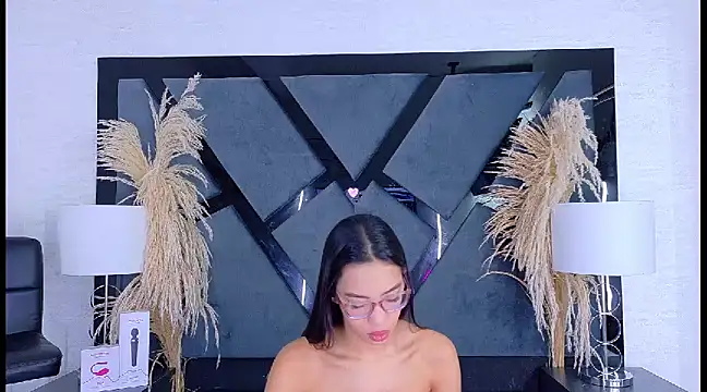 KylieWhite online show from 03/10/25, 12:48