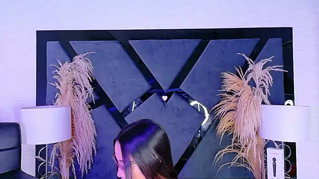 KylieWhite online show from 11/05/25, 10:48