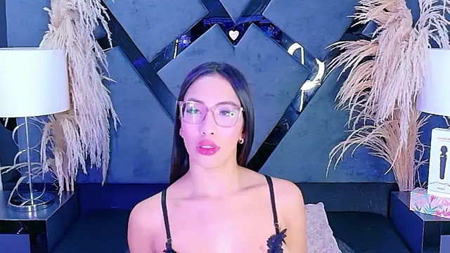 KylieWhite online show from 11/07/25, 06:57