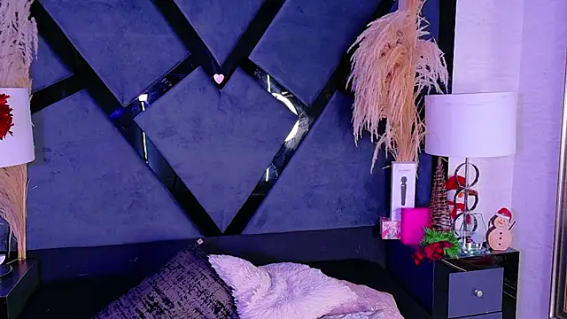 KylieWhite online show from 12/18/25, 02:01