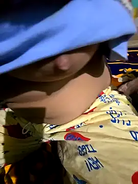 Snapshot of hotbaby_5 chatting on 12/14/24, 04:31 hotbaby 5 online show from 12/14/24, 04:31