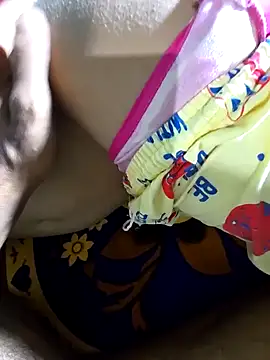 Snapshot of hotbaby_5 chatting on 12/21/24, 02:19 hotbaby 5 online show from 12/21/24, 02:19