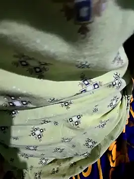 Snapshot of hotbaby_5 chatting on 01/02/25, 12:03 hotbaby 5 online show from 01/02/25, 12:03