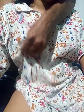 Snapshot of hotbaby_5 chatting on 10/10/25, 03:33 hotbaby 5 online show from 10/10/25, 03:33