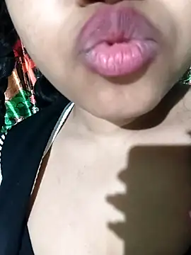 Snapshot of hotbaby_5 chatting on 02/17/26, 04:46 hotbaby 5 online show from 02/17/26, 04:46