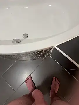 Snapshot of w12er chatting on 12/03/25, 03:10 w12er online show from 12/03/25, 03:10