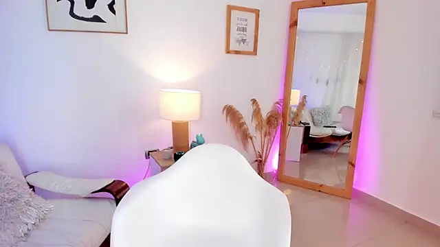 viooletaa online show from 09/13/25, 07:24