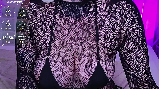 Snapshot of SherriMartinez chatting on 09/09/25, 05:56 SherriMartinez online show from 09/09/25, 05:56