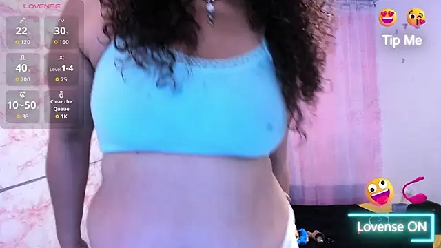 Snapshot of Brunette_sasha chatting on 09/28/25, 03:17 Brunette sasha online show from 09/28/25, 03:17