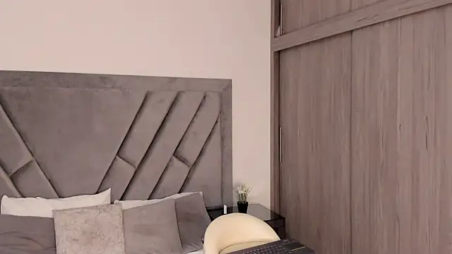 nataliee foster online show from 01/30/25, 11:33