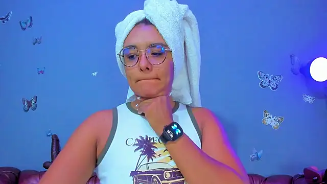 Kaira mosse online show from 04/29/26, 11:47